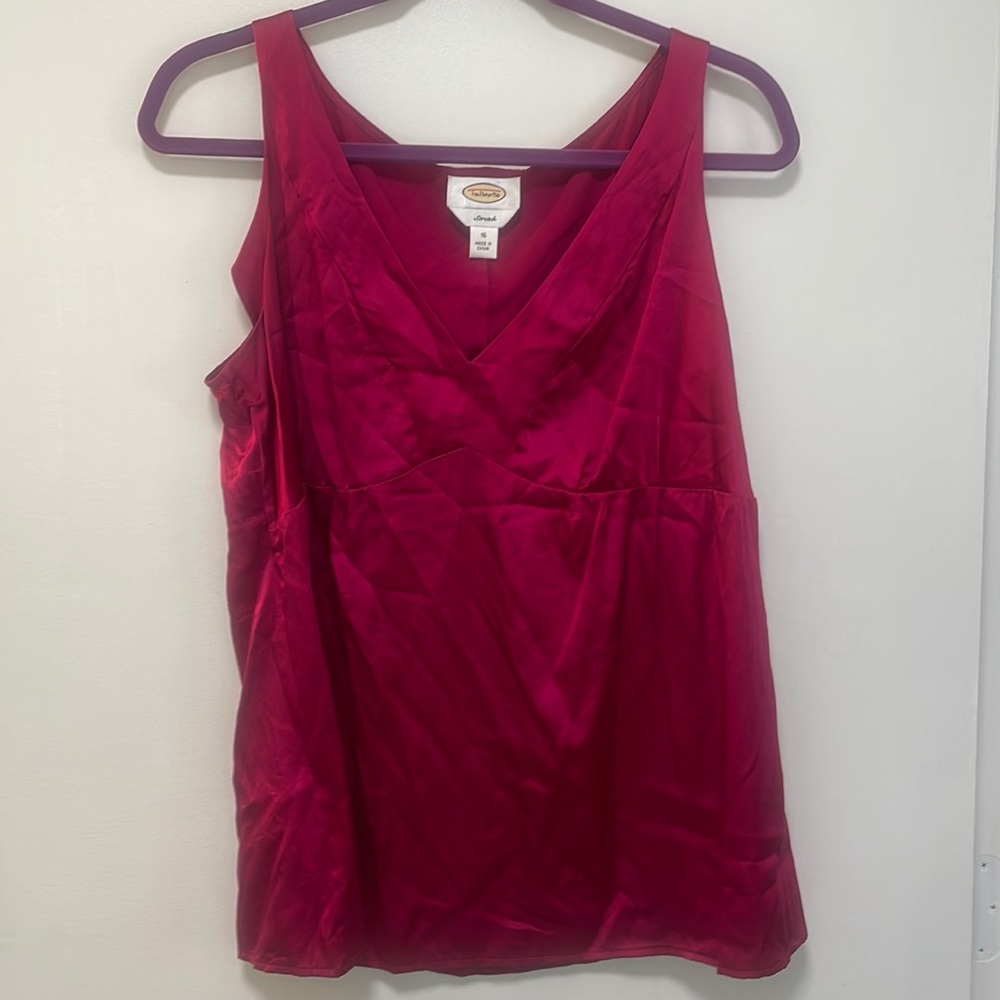 Women’s Talbots v-neck blouse size 16